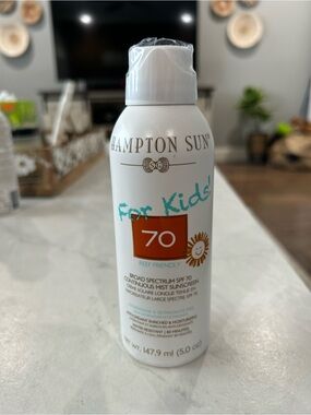 For Kids SPF 70 Broad Spectrum Sunscreen Mist - White